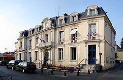 Saint-Leu-la-Foret - Mairie 01